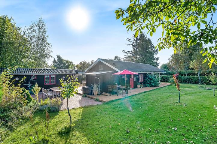 Chalet für 6 Personen, mit Terrasse und Garten auf Seeland