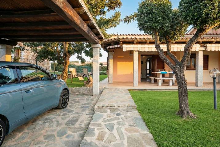Ferienhaus für 6 Personen, mit Terrasse und Balkon/Terrasse