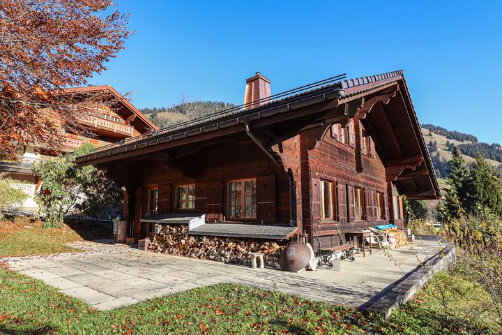 Gîte pour 10 personnes, avec Terrasse ainsi que Jardin et Sauna à Rougemont