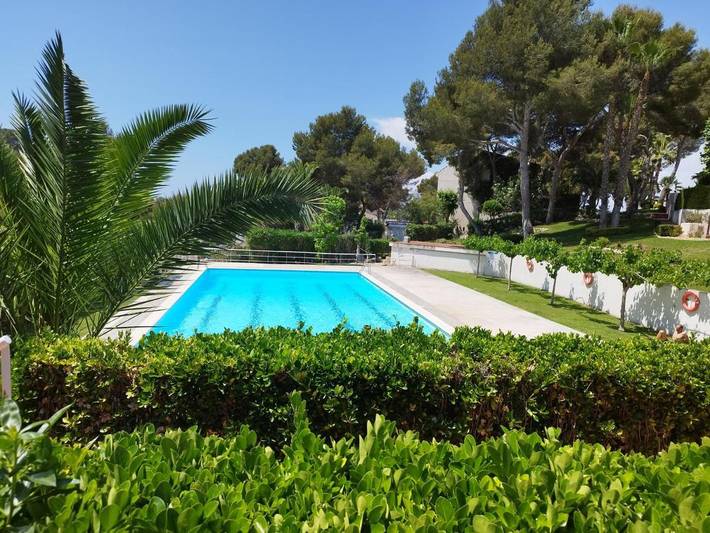 Casa para 8 personas, con jardín además de piscina y vistas en Tarragona