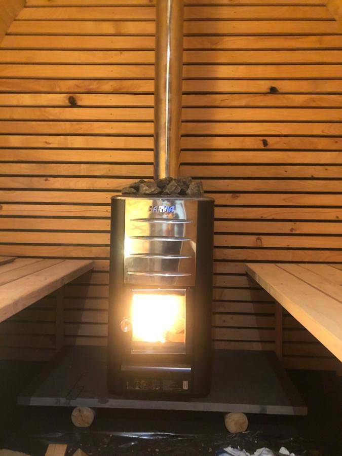 Gîte pour 2 personnes, avec vue ainsi que jardin et sauna à Pleyben - 3
