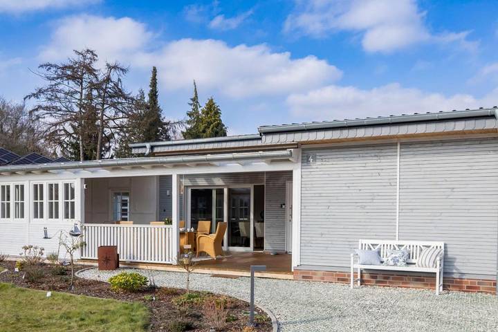 Ferienhaus für 2 Personen, mit Terrasse und Garten