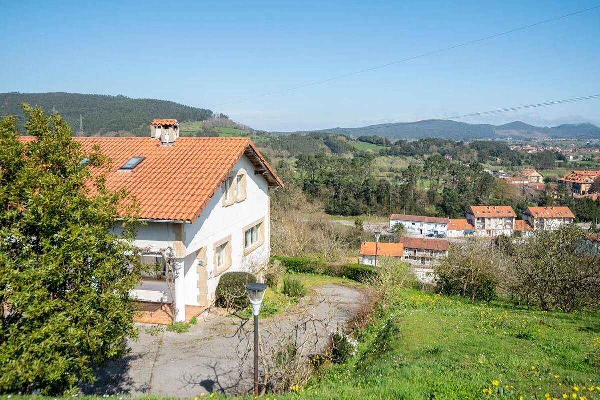 Five-Bedroom House in Bárcena de Cicero, Costa de Cantabria