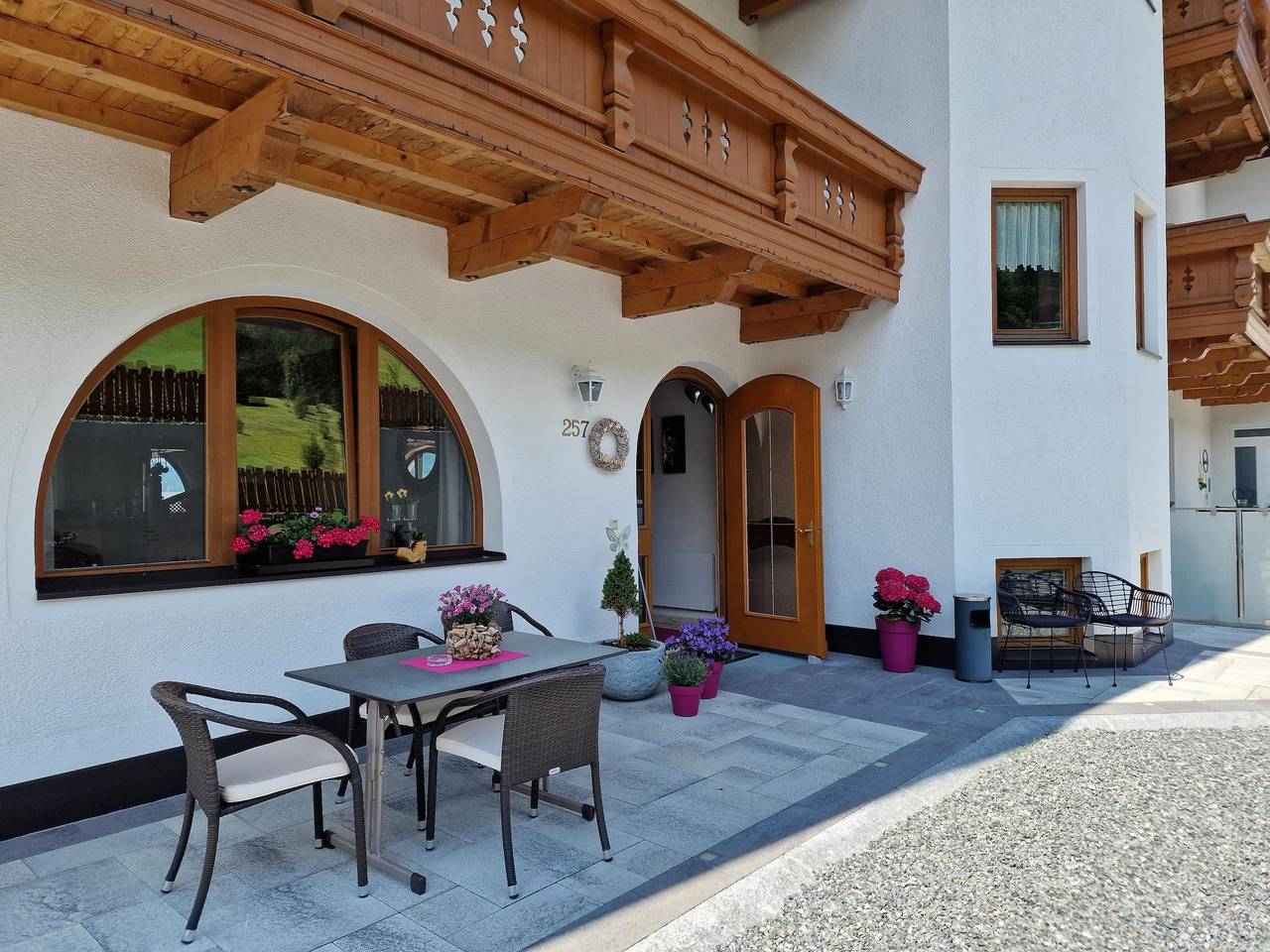 Geheel vakantieappartement, Doppelzimmer in Jerzens, Bezirk Imst