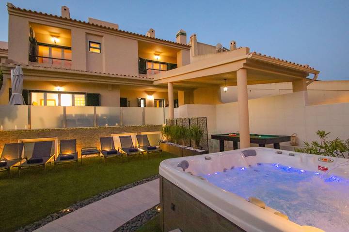 Villa Calypso in Albufeira e Olhos de Água, Distrito de Faro