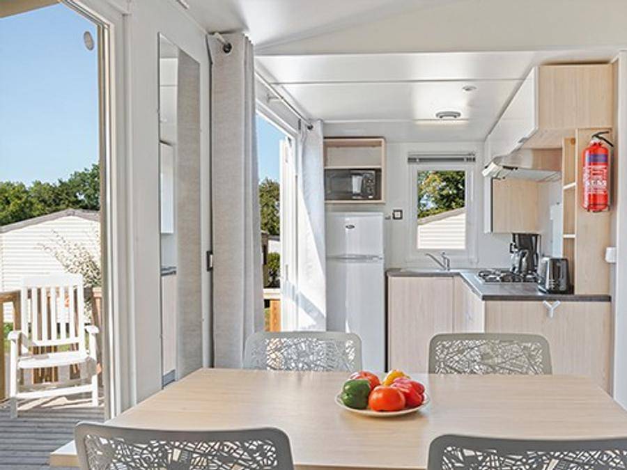 Camping La Plage d'Argens - Mobilhome 4 personas - Classic | 2 Dormitorios | 4 Pers | Terraza elevada | Aire acondicionado | Tv in Frejus, Region de Draguignan