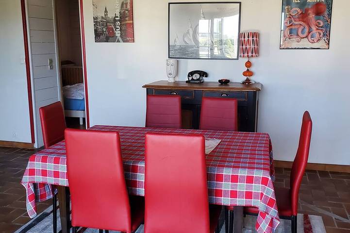 Gîte pour 4 personnes, avec terrasse et jardin, animaux acceptés dans Plage Castoul Le Palais