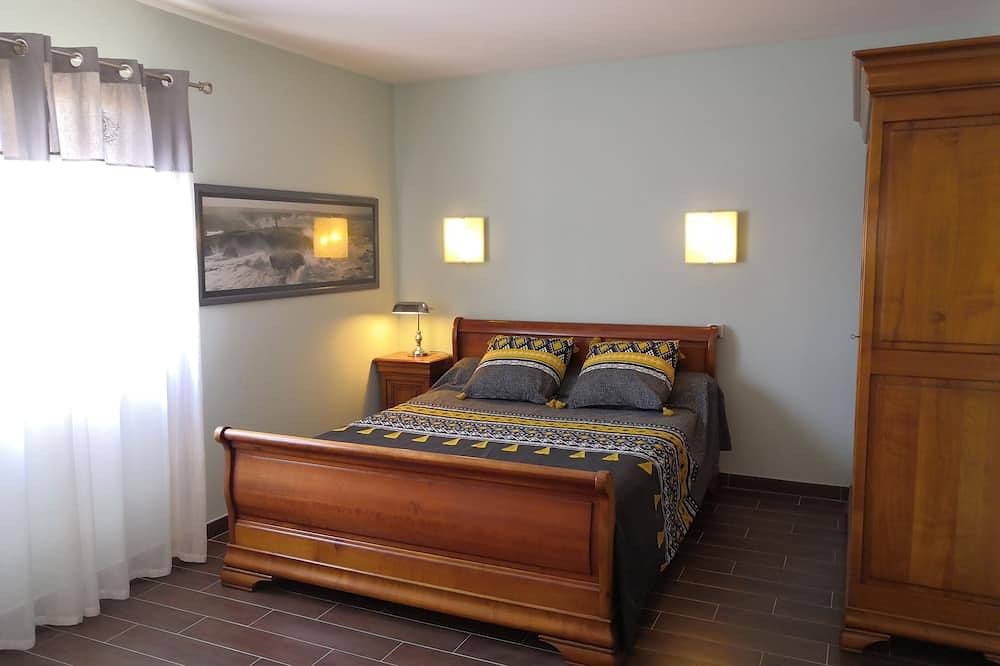 Villa de Type F5 Avec Piscine Privée et à 1,5 km du Parc de Pombonne in Bergerac, Périgord Pourpre