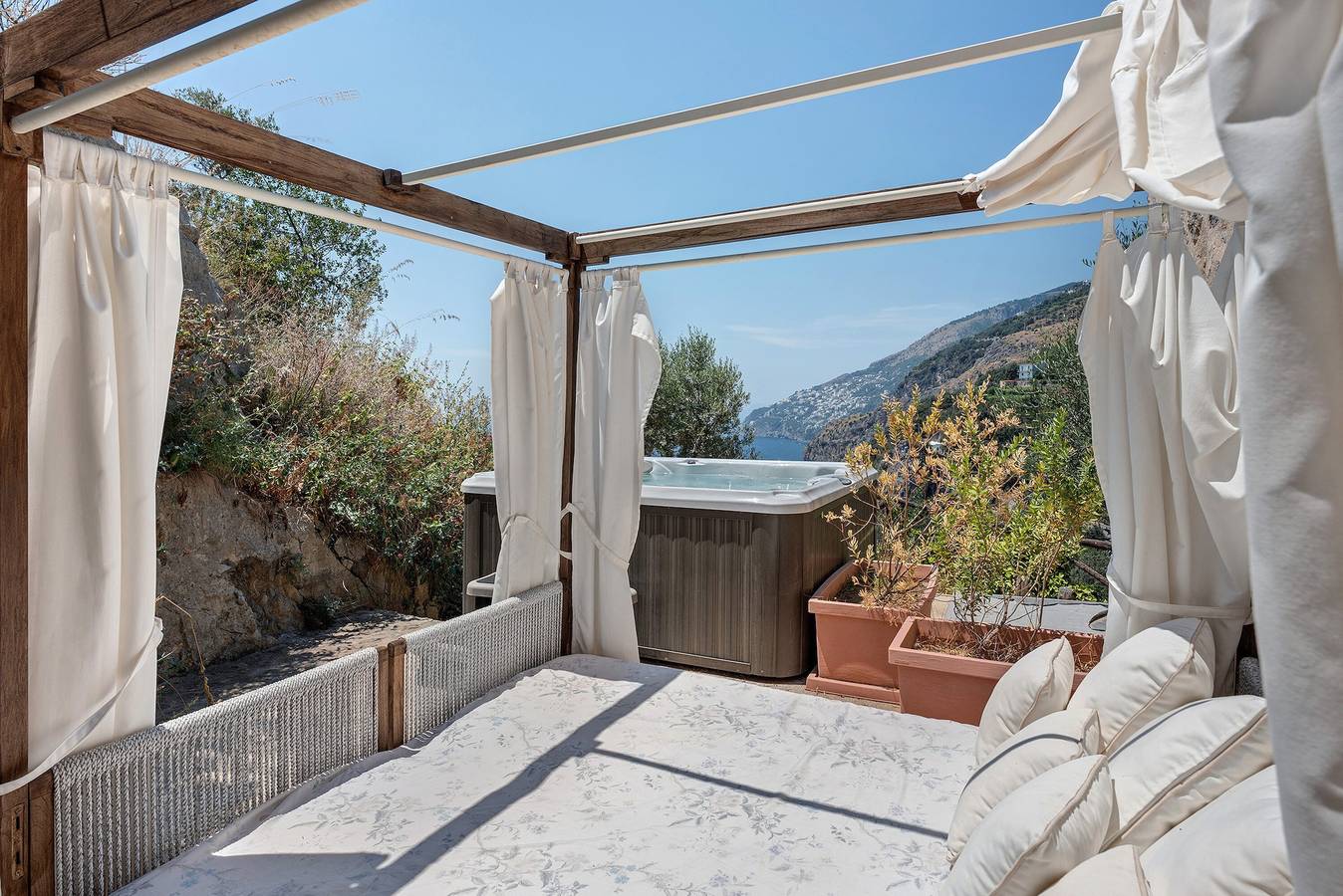 Vakantiehuis 'Romantico Casale Di Lusso Con Spa' met Uitzicht op Zee, Wi-Fi en Airconditioning, foto 9