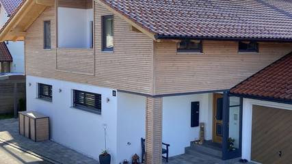 Ferienwohnung für 2 Personen, mit Balkon, kinderfreundlich in Übersee