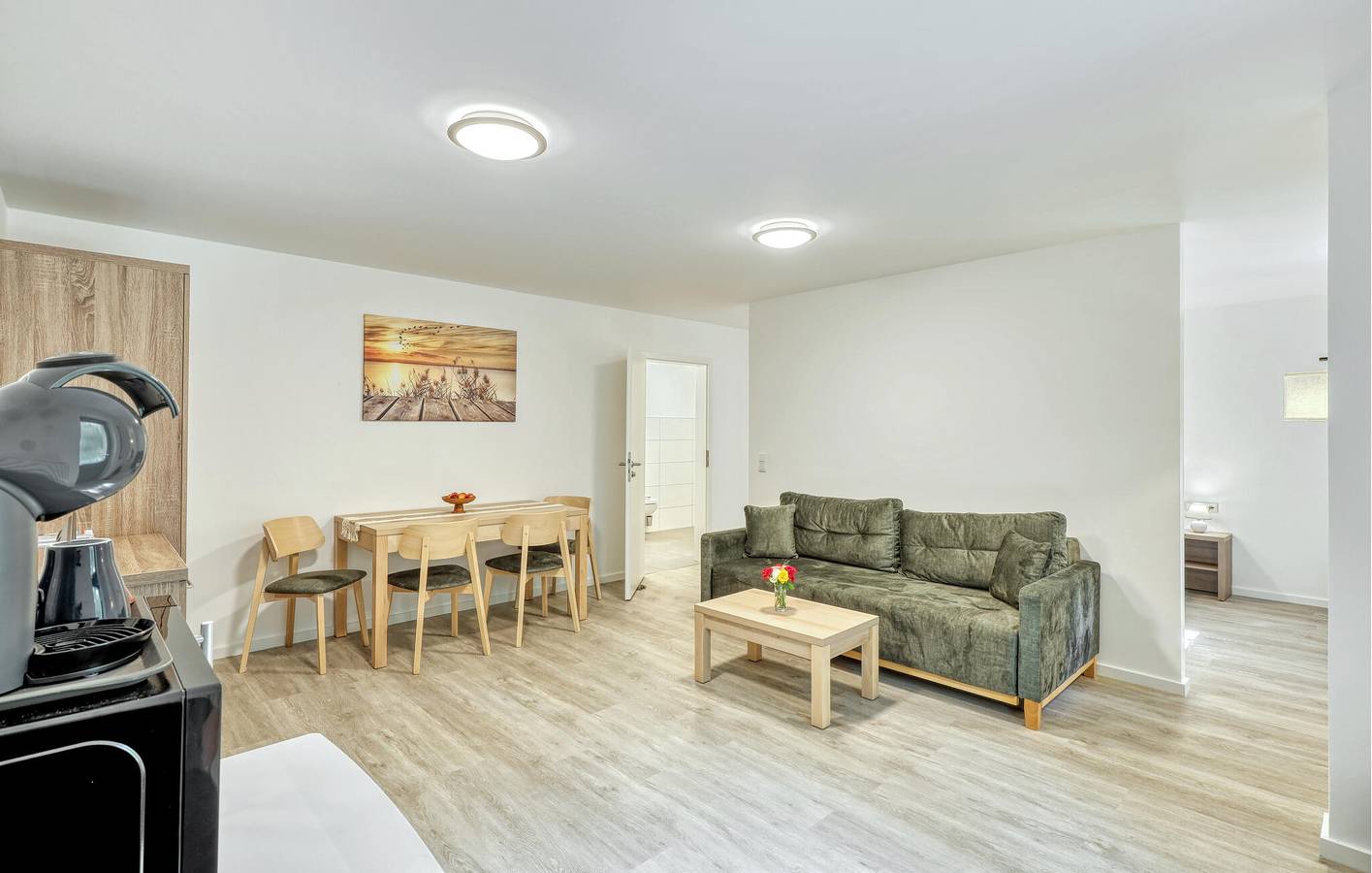 Ganze Ferienwohnung, Rückzugsort am Strand mit Digital-TV und WiFi, Parkplatz in Drewoldke, Juliusruh