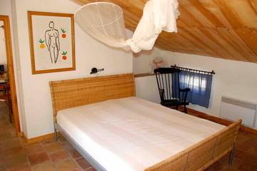 Appartement De Vacances pour 4 Personnes dans Uzès, Région de Nîmes, Photo 2