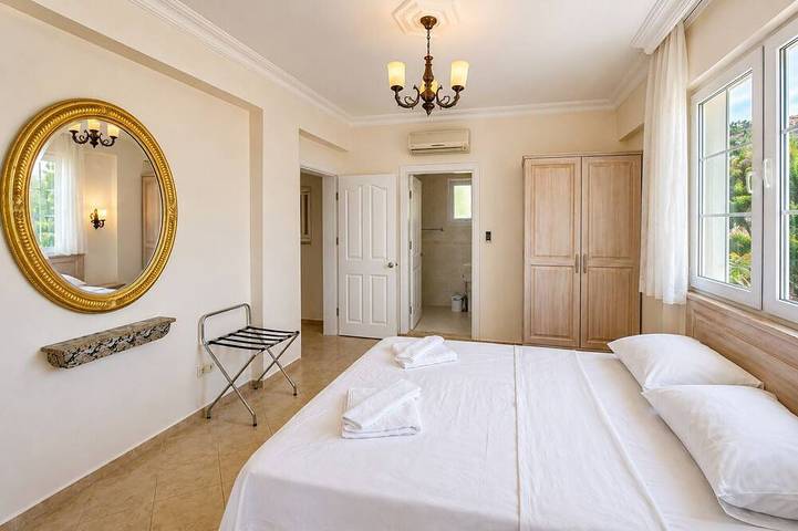Atemberaubende Villa in perfektem Zustand, 100 m2 Pool und WiFi, für Familien in Fethiye, Türkische Ägäis