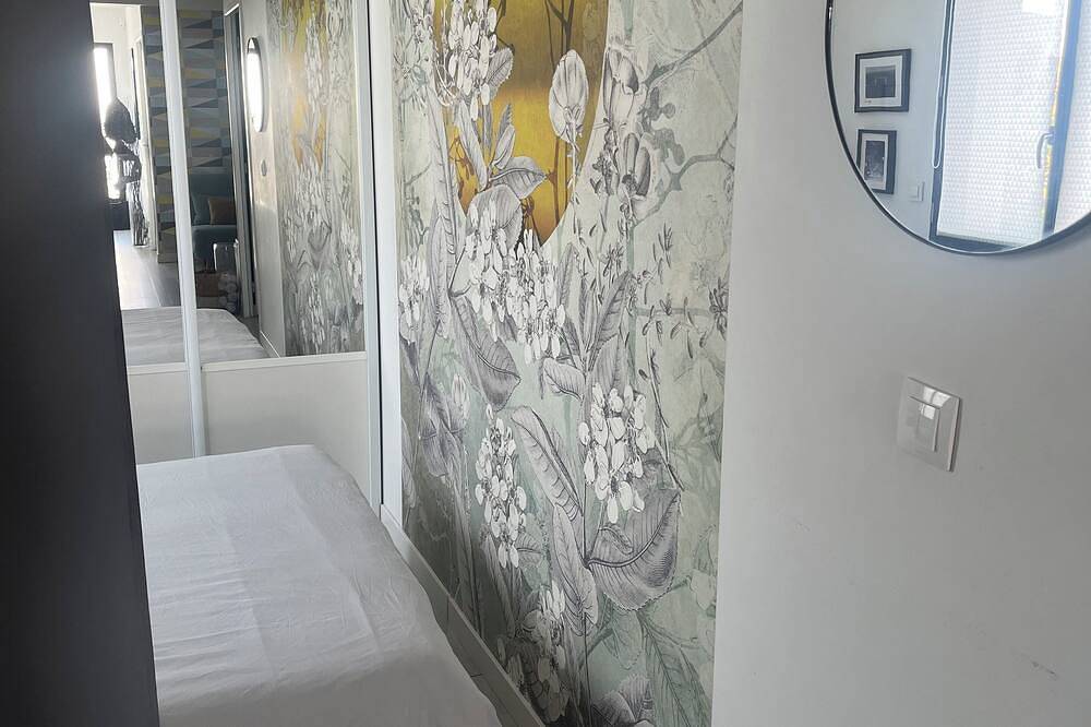 Beautiful contemporary house for 8 people in Lattes, Côte d'Améthyste