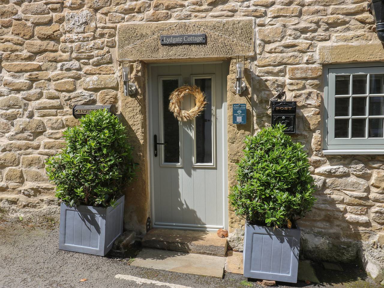 Lydgate Cottage in Eyam, Derbyshire