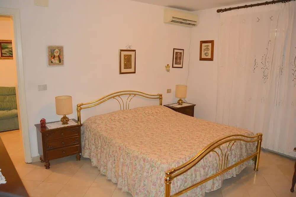 Entire apartment, Flat with garden closed to see in Seravezza, Italian Riviera