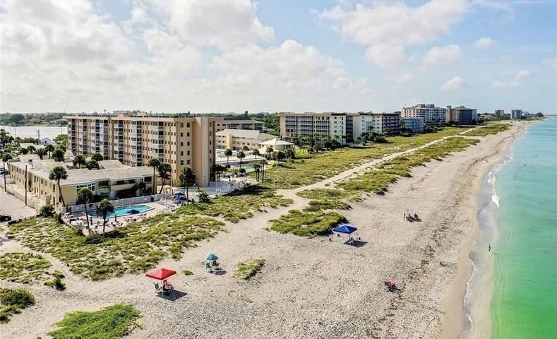 Vacation rental for 2 people, with balcony and pool in Venice (FL)