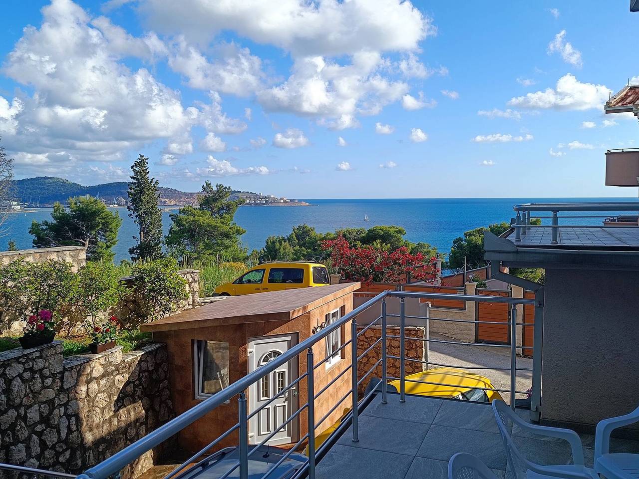 Apartamento De Férias para 6 Pessoas em Šušanj, Montenegro