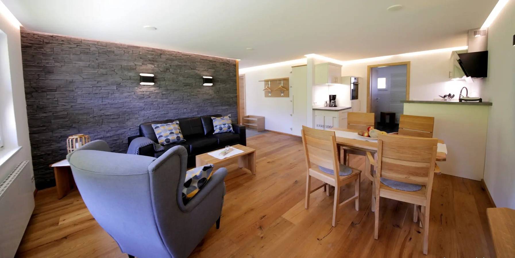 Ganze Wohnung, Ferienwohnung 'Abendgrund' mit privater Terrasse, Gemeinschaftsgarten und Wlan in Unterkirnach, Mittlerer Schwarzwald