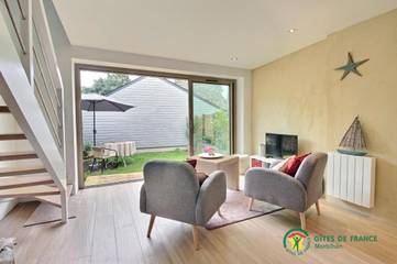 Gîte pour 2 personnes, avec vue ainsi que jardin et terrasse dans Plage de Locmiquel