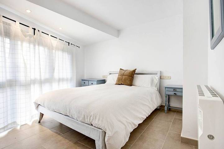 Ganze Wohnung, Große 2-Zimmer-Wohnung in Llafranc, 50 m vom Strand und vom Ortszentrum entfernt. in Llafranc, Palafrugell