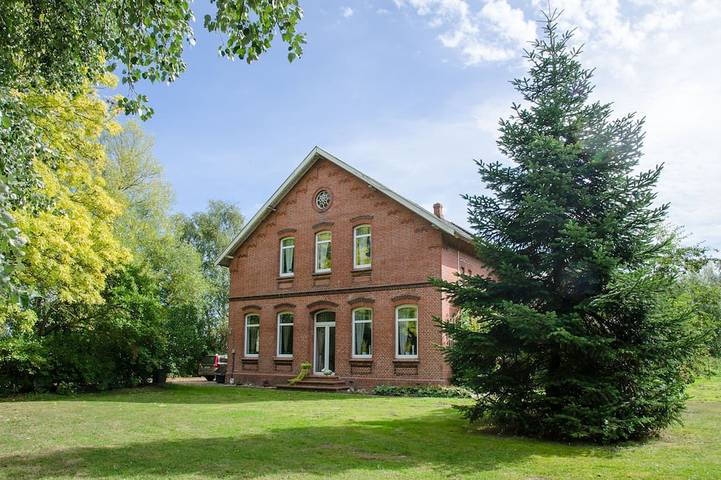 Ferienhaus für 15 Personen, mit Terrasse und Garten