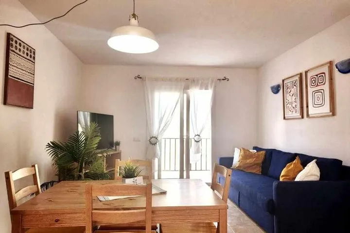 Casa de vacaciones para 4 personas, con piscina para niños y jardín además de vistas y piscina - 1