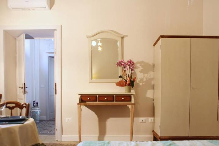 Maison d’hôte pour 2 personnes, avec terrasse ainsi que vue et jardin dans Orosei - 2