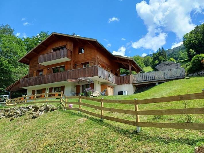 Gîte pour 4 personnes, avec jardin et terrasse