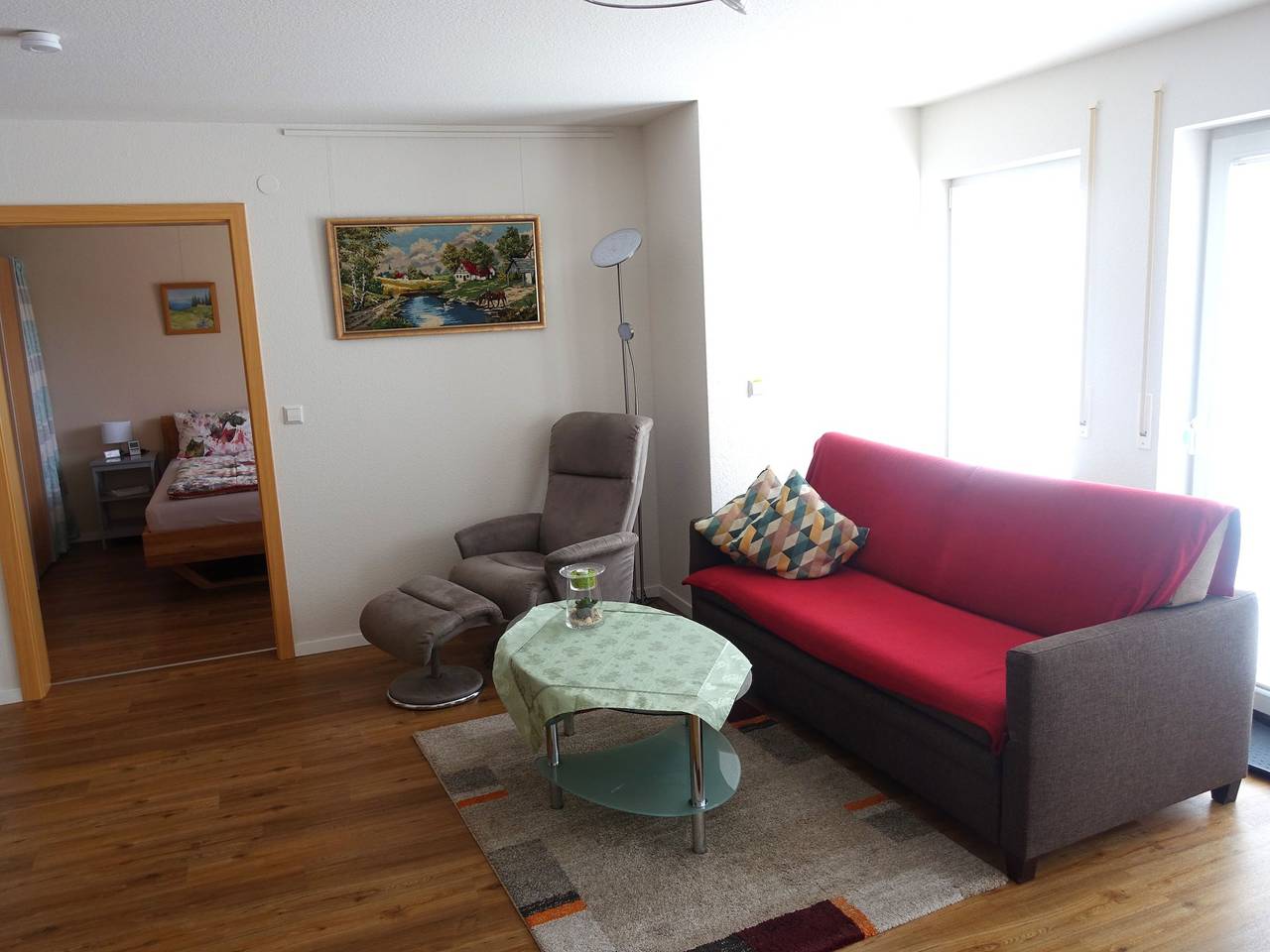 Ganze Ferienwohnung, Ferienwohnung "Ulrike" - 2-Zimmer-Fewo, Du/Wc, Terrasse, 49 qm, Eg in Gaienhofen, Untersee