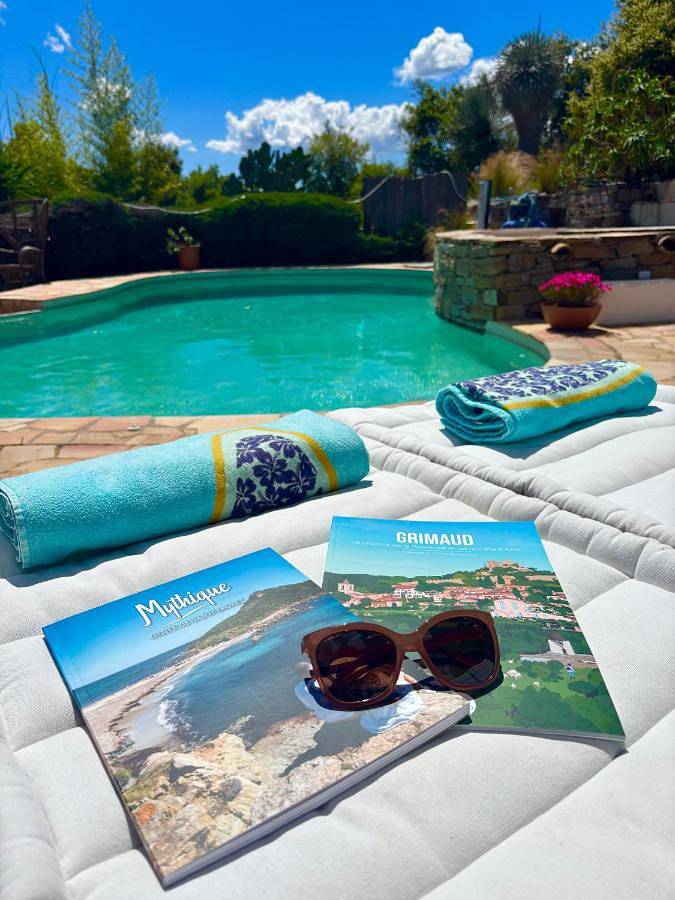 Chambre d’hôte pour 2 personnes, avec vue et piscine ainsi que sauna et jardin à Grimaud - 3