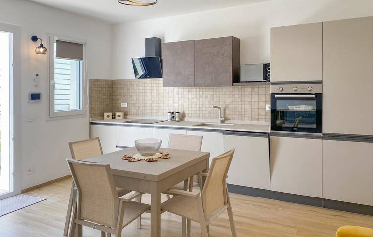 Apartamento vacacional entero, Apartamento frente al mar con aire acondicionado, estacionamiento y cocina en Maganuco - 500m in Marina di Modica, Módica