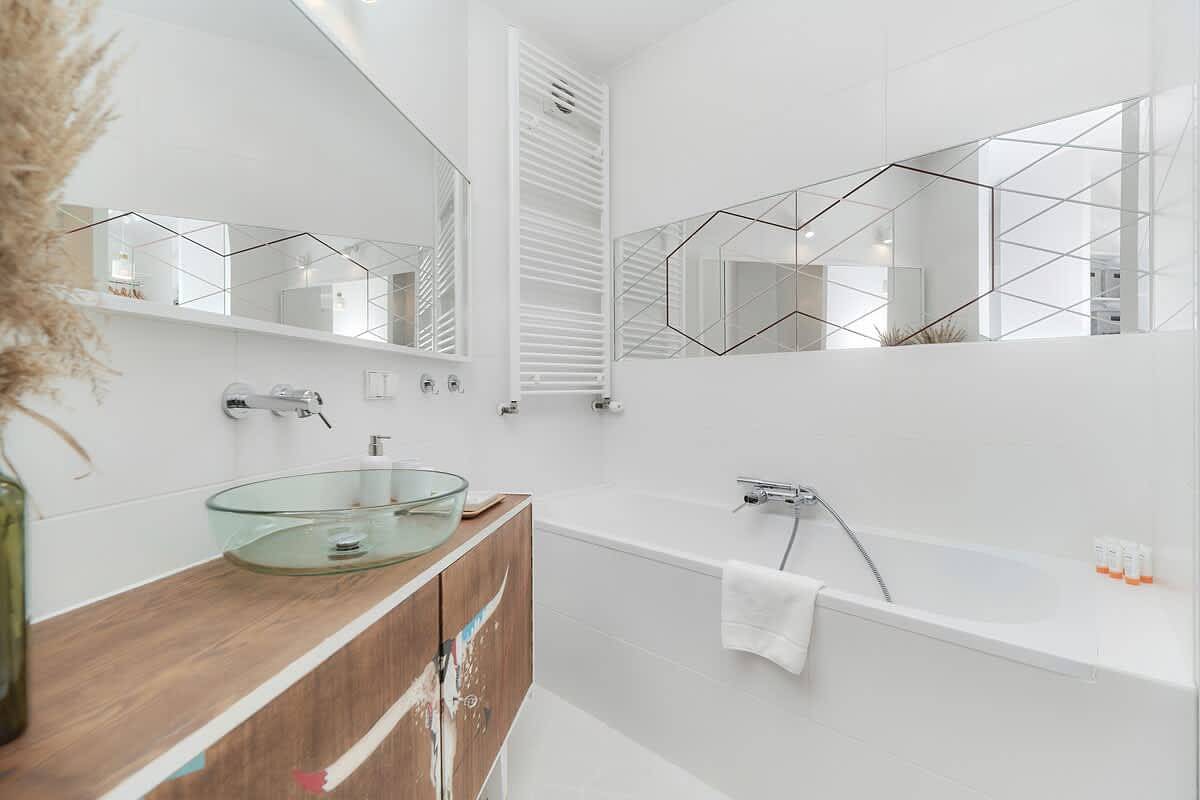 Appartamento intero, Two-level Apartment in Wroclaw | Balcony and Parking in Breslavia, Niederschlesien