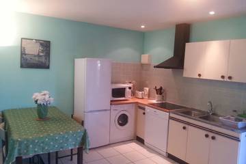 Gîte pour 2 personnes, avec jardin ainsi que piscine et terrasse à Labruguière