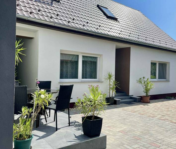 Ferienwohnung für 6 Personen, mit Sauna und Garten in Siofok - 4