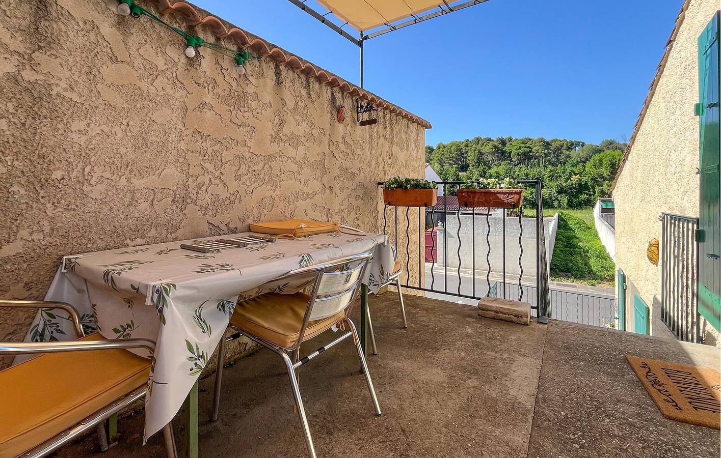 Apartamento vacacional entero, Acogedor apartamento en Saint-Rémy con piscina y WiFi in Saint-Rémy-de-Provence, Region de Arles