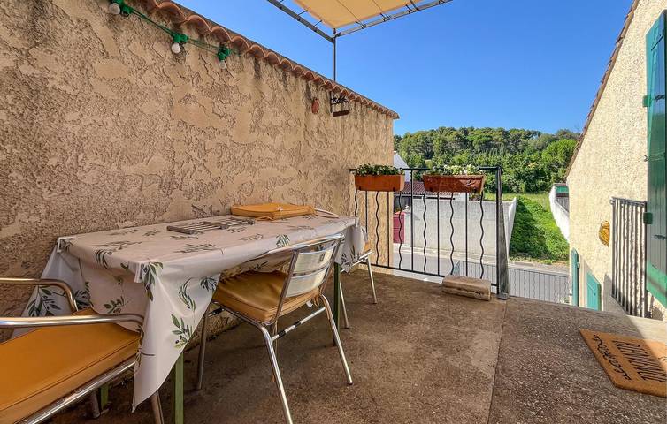 Gîte pour 4 personnes, avec piscine et terrasse à Saint-Rémy-de-Provence - 2