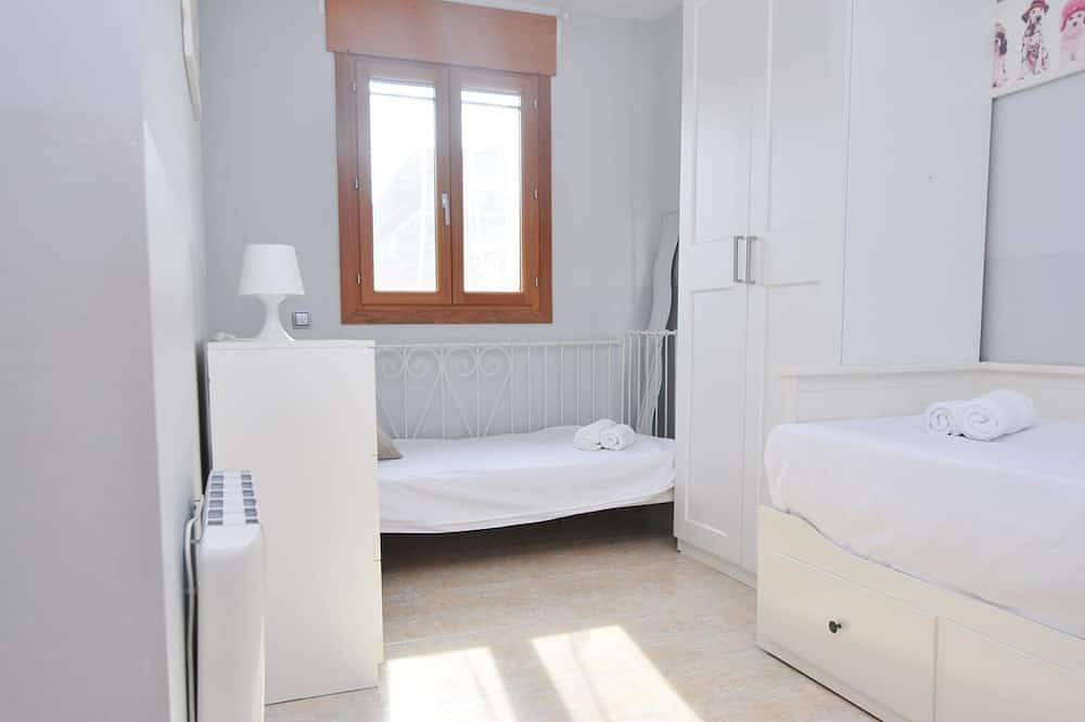 Apartamento entero, Home Pool and Beach · Planta baja w/piscina - 5 min de la playa in Cabrera de Mar, Costa del Maresme
