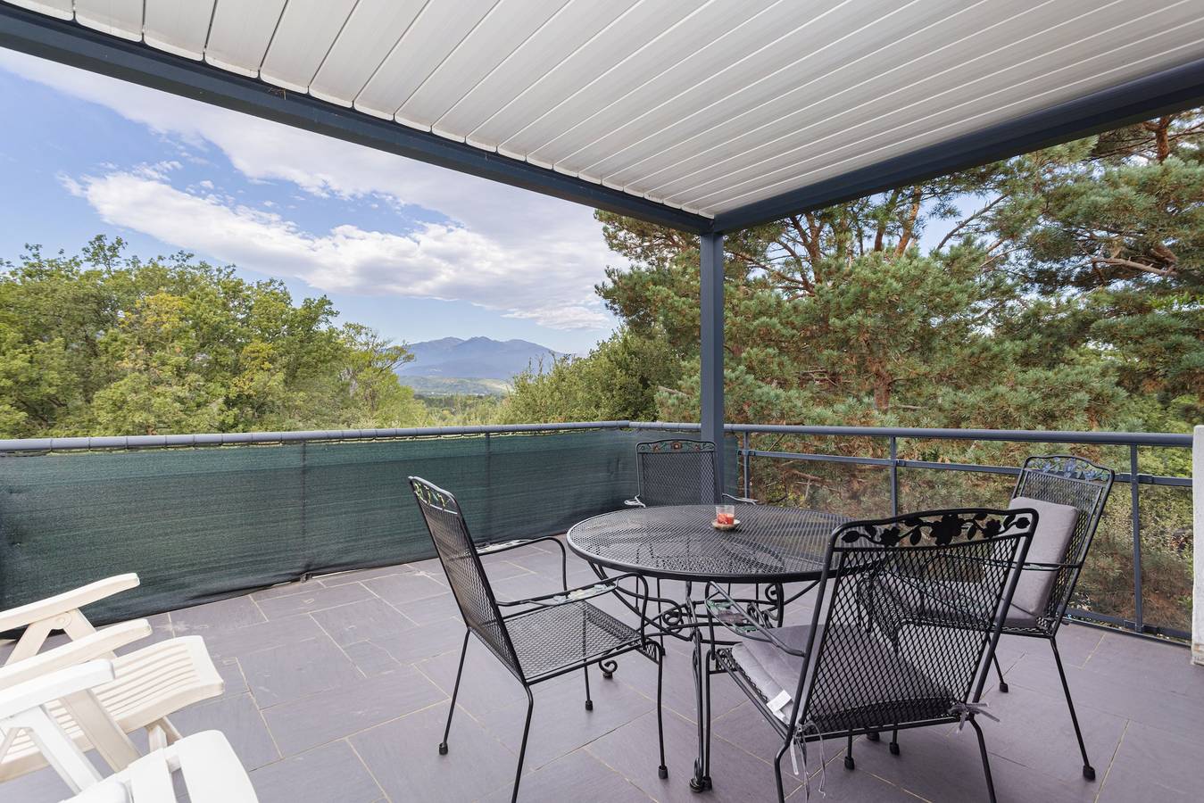 Gîte F2, en un rincón paradisíaco, con piscina privada y wifi in Céret, Región Céret