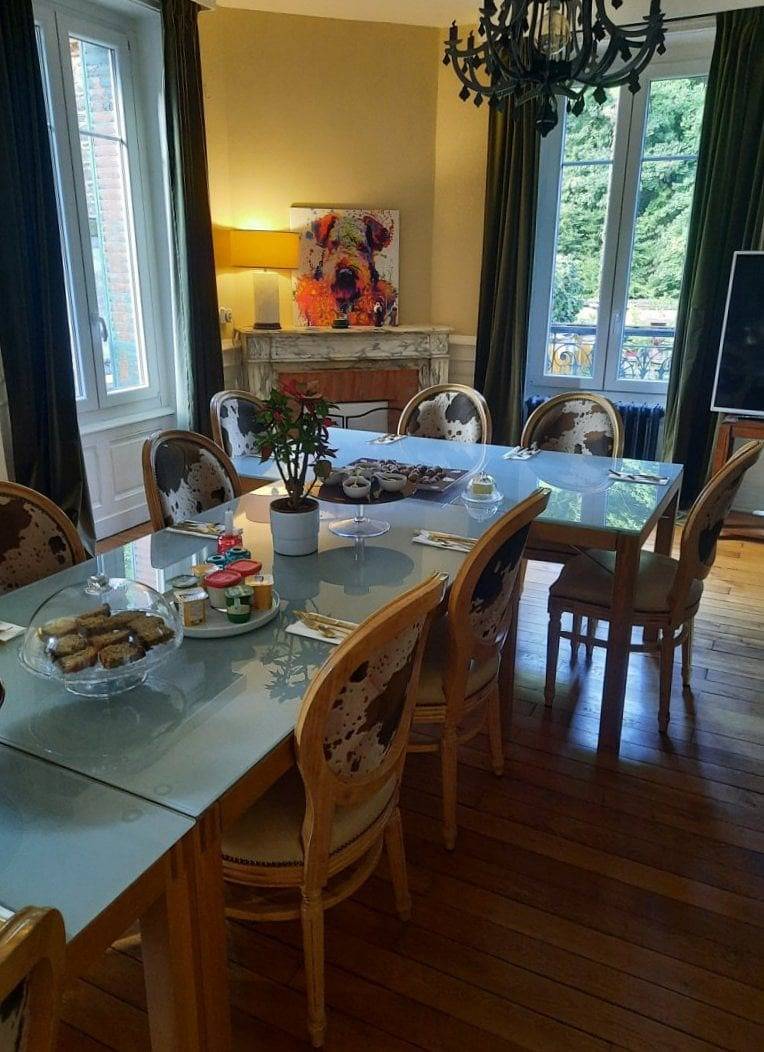 Manoir chic, lac des Sapins, maison d'hôtes - Chambre Jaïpur in Saint-Victor-sur-Rhins, Région de Roanne