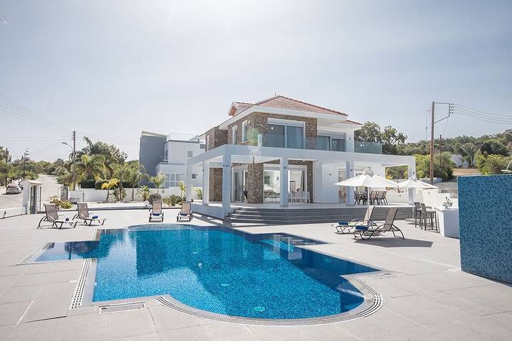 Villa für 11 Personen mit Garten in Protaras, Südzypern
