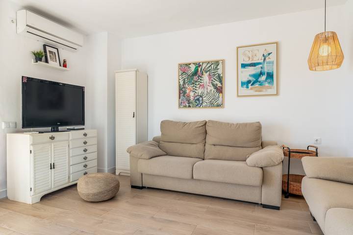 Ganze Wohnung, Ferienwohnung 'Primera Linea De Playa' mit Meerblick, Wi-Fi und Klimaanlage in Playa de Torrenueva (Torrenueva Costa), Torrenueva Costa