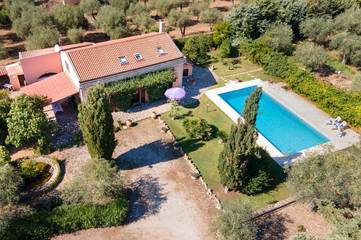 Villa pour 9 personnes, avec jardin ainsi que piscine et terrasse à Alghero