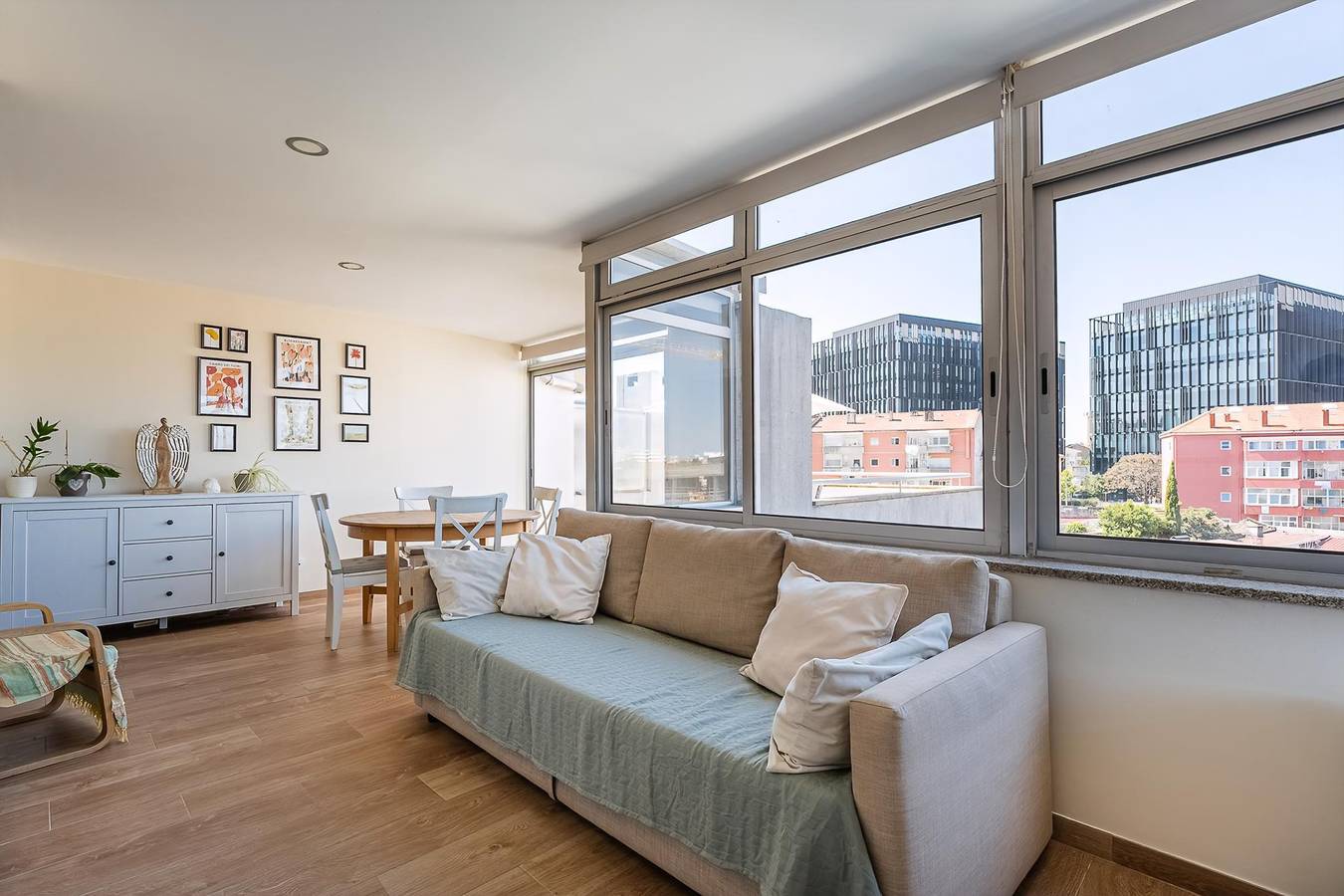 Appartement entier, Guestready - Havre de paix moderne avec balcon in Porto, District de Porto