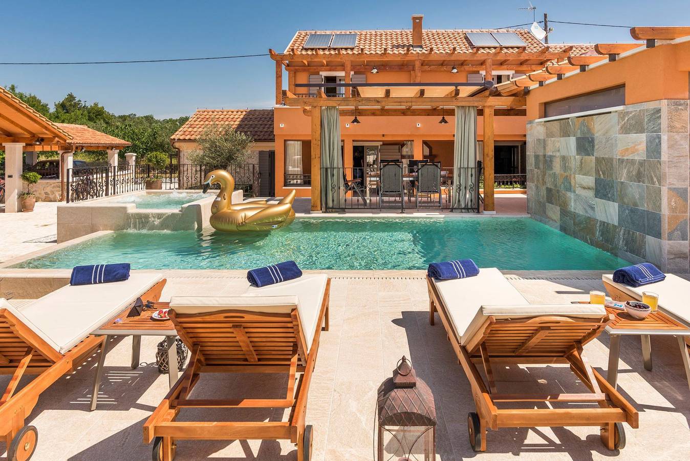 Casa vacanza a Scardona a partire da 464€ a notte