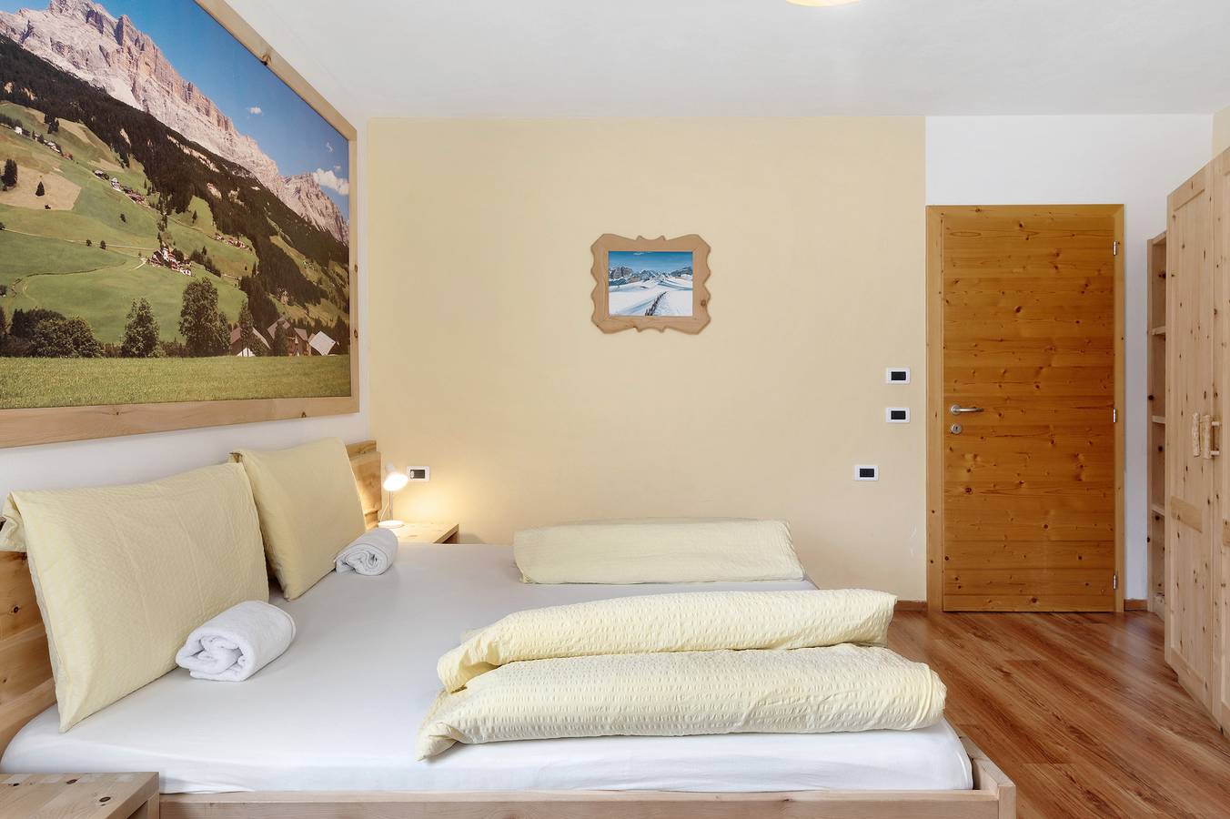 Ganze Wohnung, Ferienwohnung 'Paracia App Cir' mit Meerblick, Gemeinschaftsgarten und Wlan in Paracia, Abtei