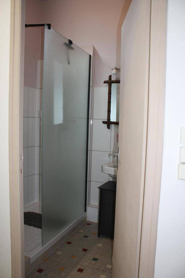 Gîte pour 4 personnes, avec vue et terrasse à Barbaste - 3