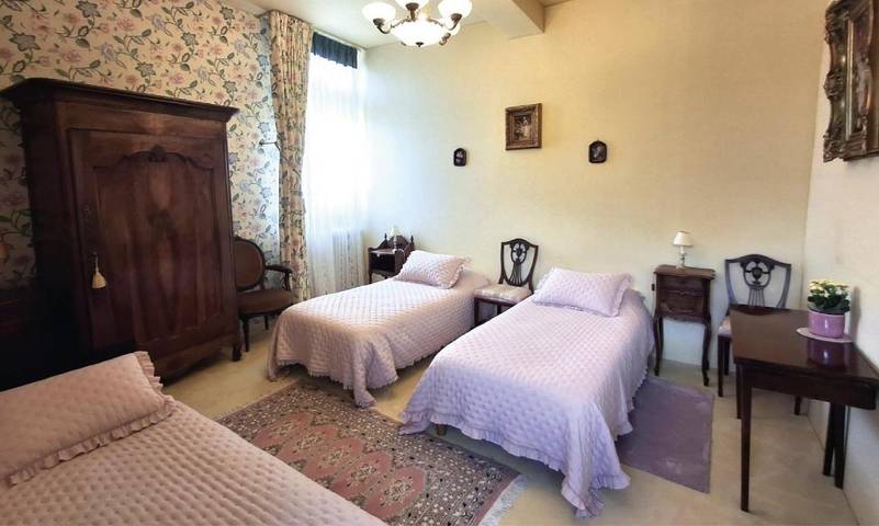 Location de vacances pour 3 personnes, avec jardin et terrasse à Lencloître - 2