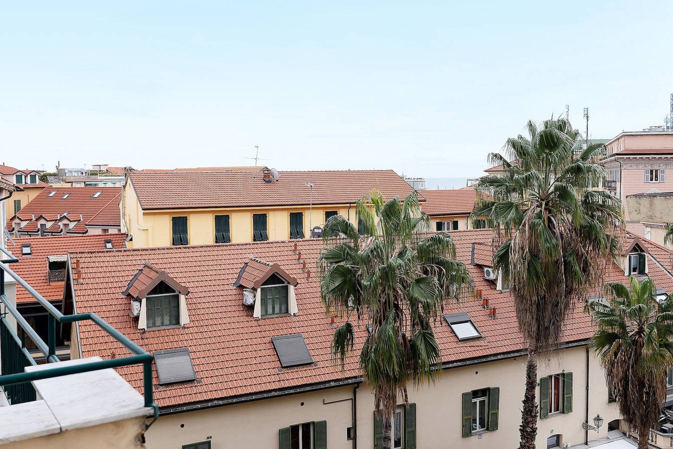 Ganze Wohnung, Ferienwohnung 'Casa Giuseppe Centro - Sanremo' mit mini-Meerblick direkt bei der Piazza Colombo in San Remo, Sanremo Gemeinde