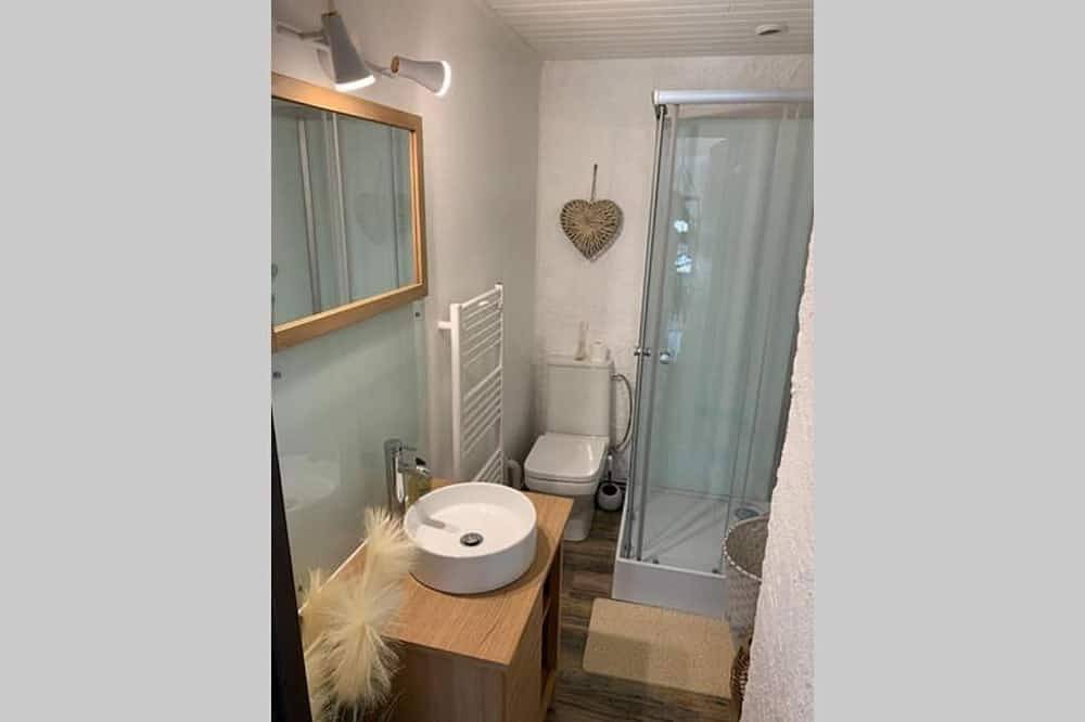 Entire apartment, Le Pilori in Niort, Niort region